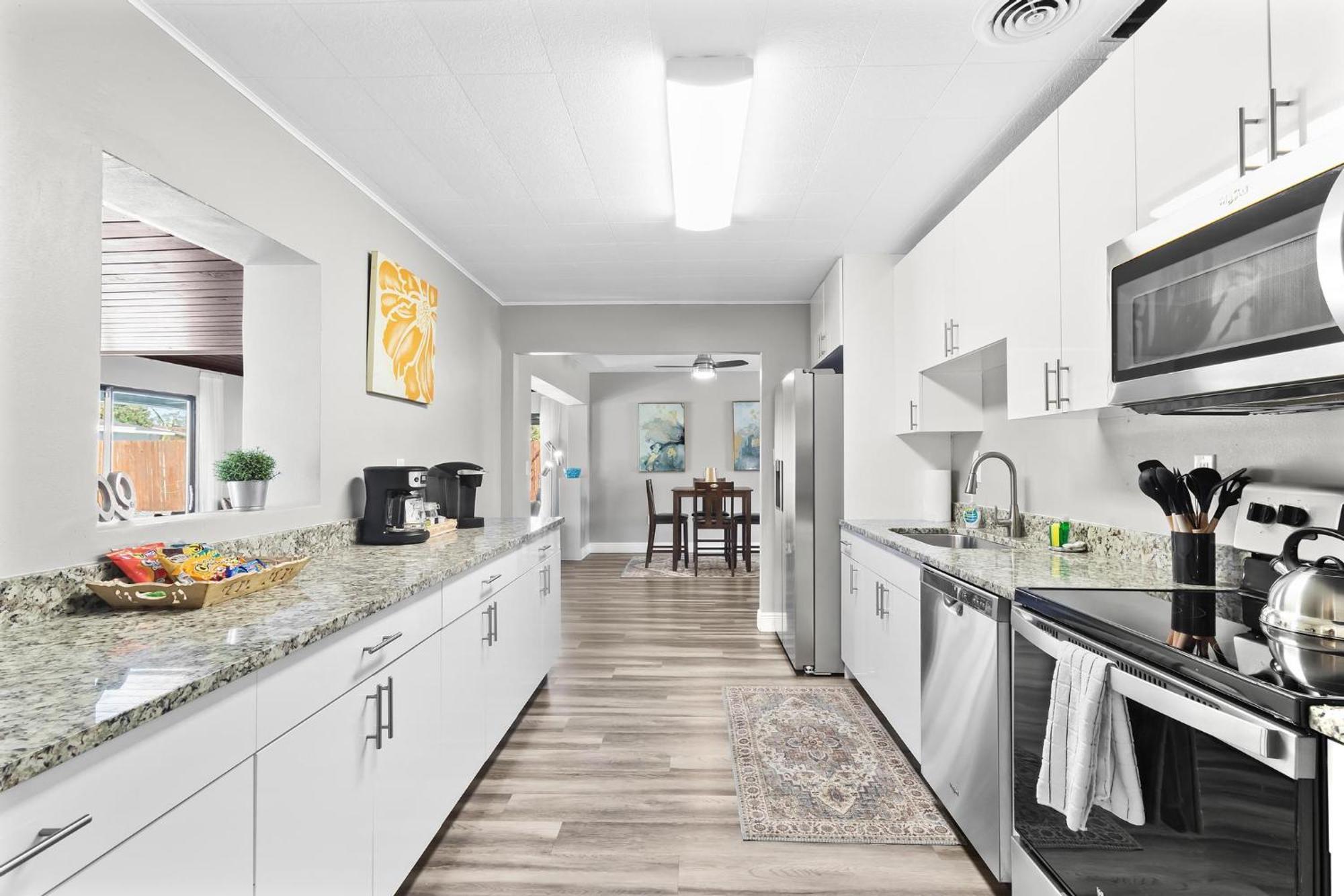 Relaxing Pool Home For Family Getaway Close To Tampa Zoo, Busch Gardens, Restaurants And Shopping! 외부 사진